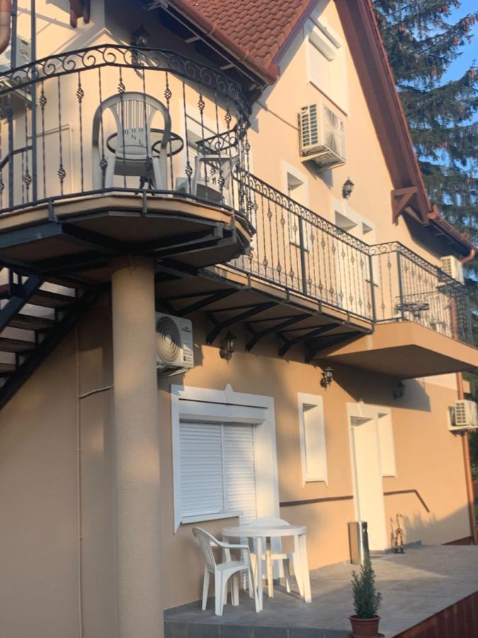 Gabor Aron Apartment Hajduszoboszlo Exterior photo
